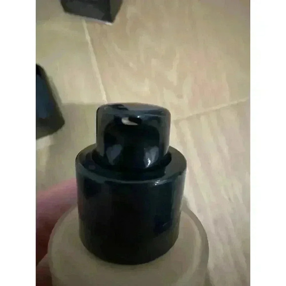 GIORGIO-ARMANI Luminous Silk Foundation # 3.5 - light to medium warm undertone - Picture 5 of 8